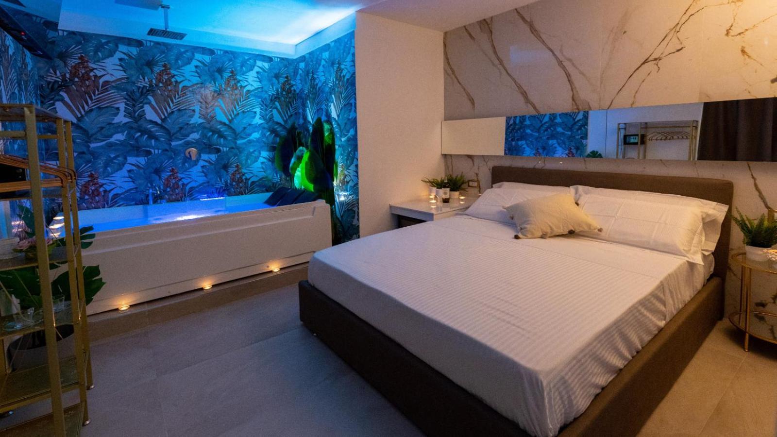 Mazzini Luxury Jacuzzy Suite Catania Bagian luar foto