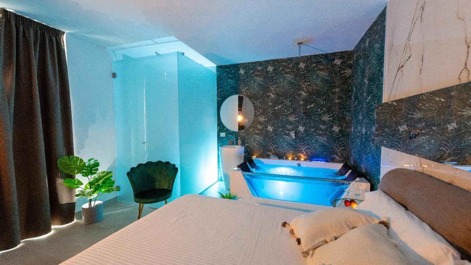 Mazzini Luxury Jacuzzy Suite Catania Bagian luar foto