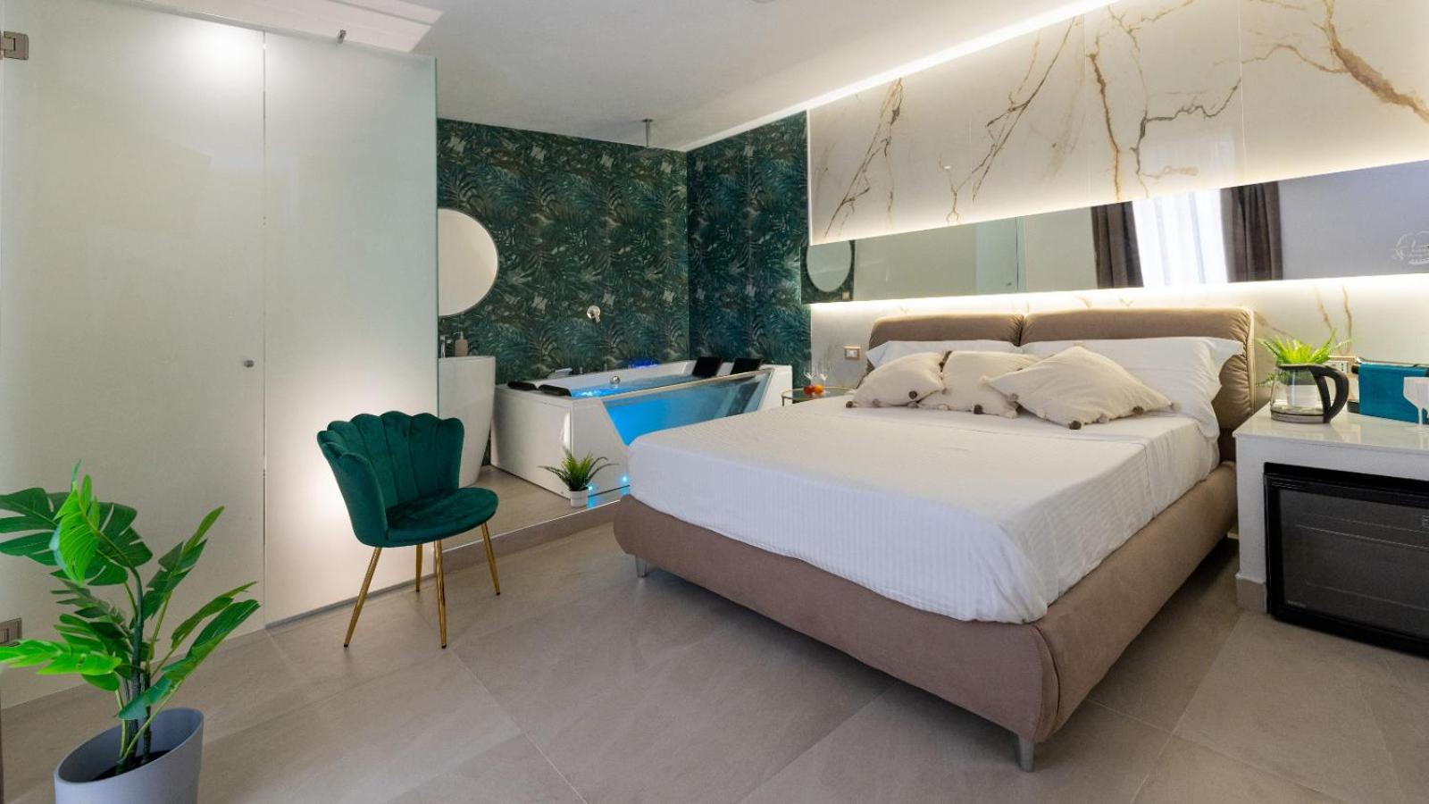 Mazzini Luxury Jacuzzy Suite Catania Bagian luar foto